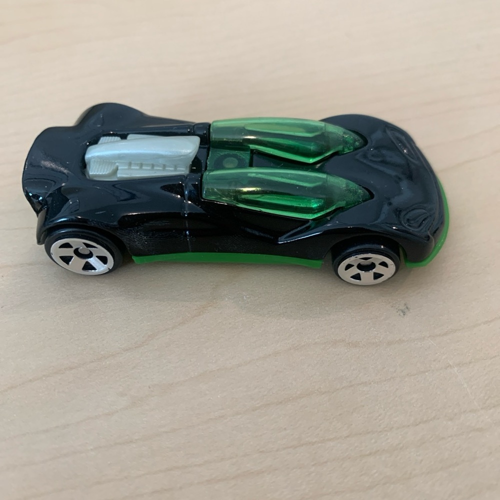 2003 Mattel Hot Wheels Vintage McDonalds collectible toy car